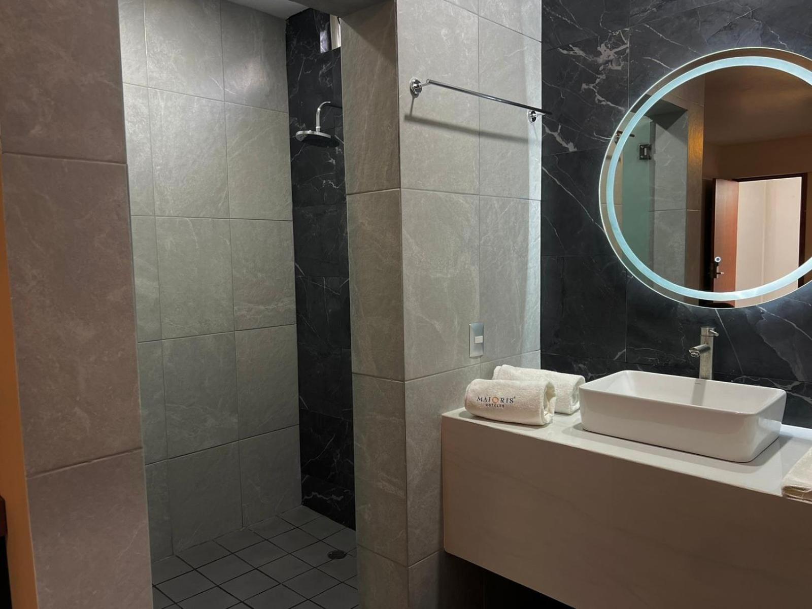Hotel Maioris Guadalajara Palomar Экстерьер фото
